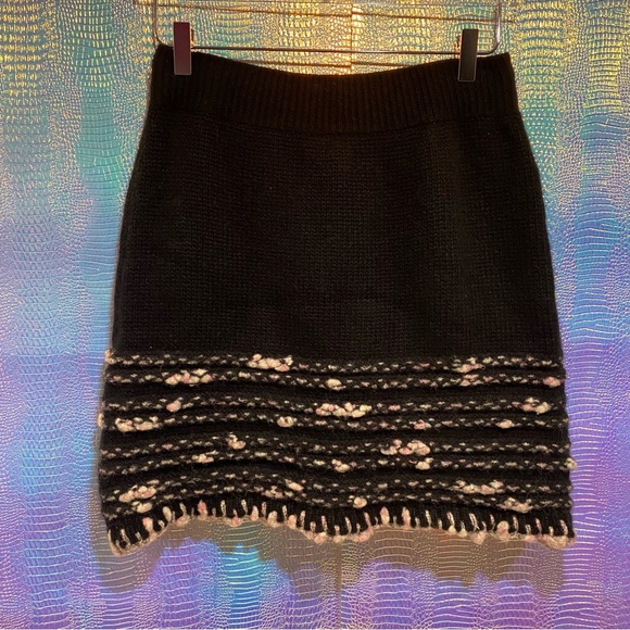 💕 CHANEL cashmere wool 2006 tweed mini skirt Fall 06A rare bouclé black pink - Picture 8 of 16